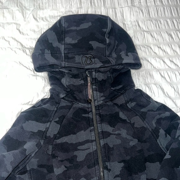 Lululemon Scuba Hoodie - Picture 2 of 3